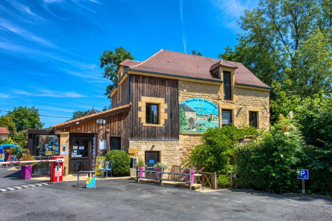 Отель Le Moulin Du Bleufond Монтиньяк Экстерьер фото