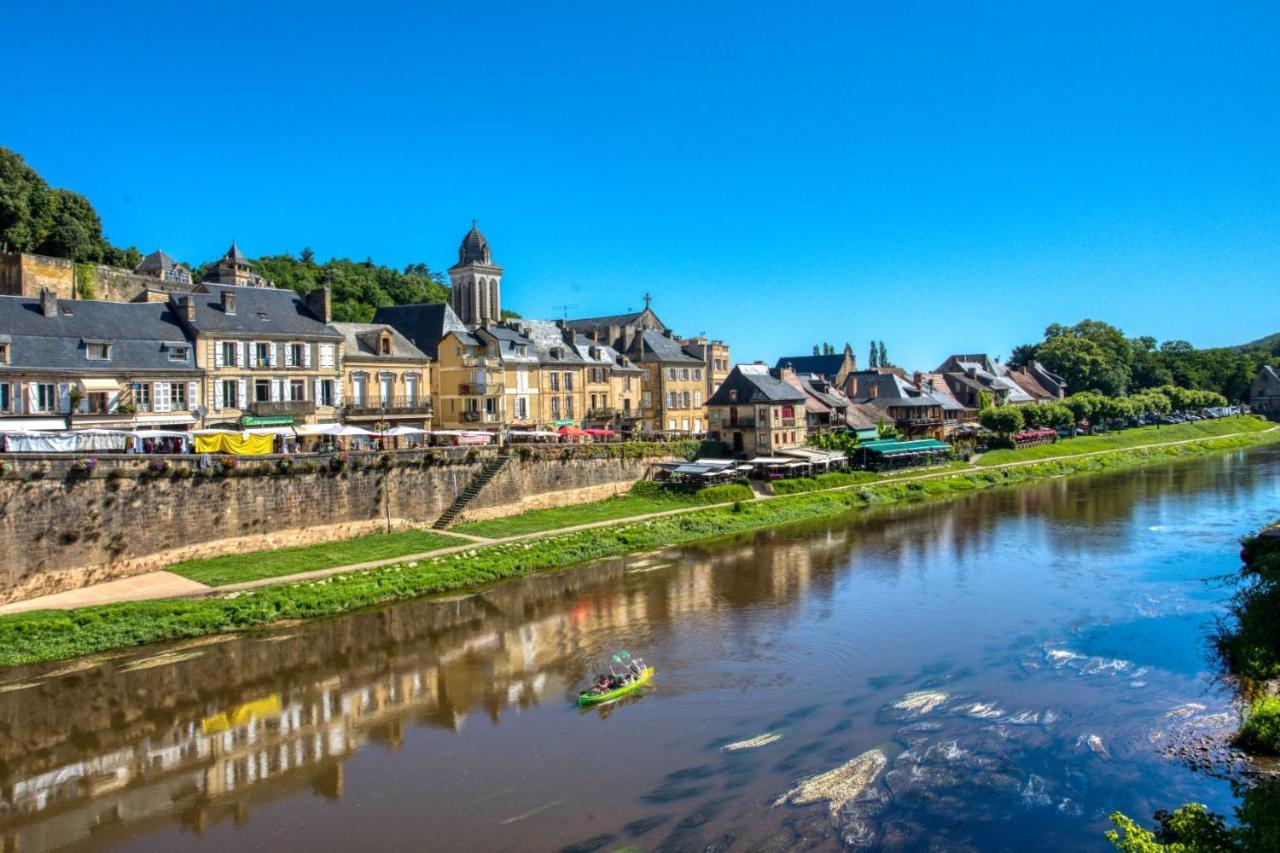 Отель Le Moulin Du Bleufond Монтиньяк Экстерьер фото