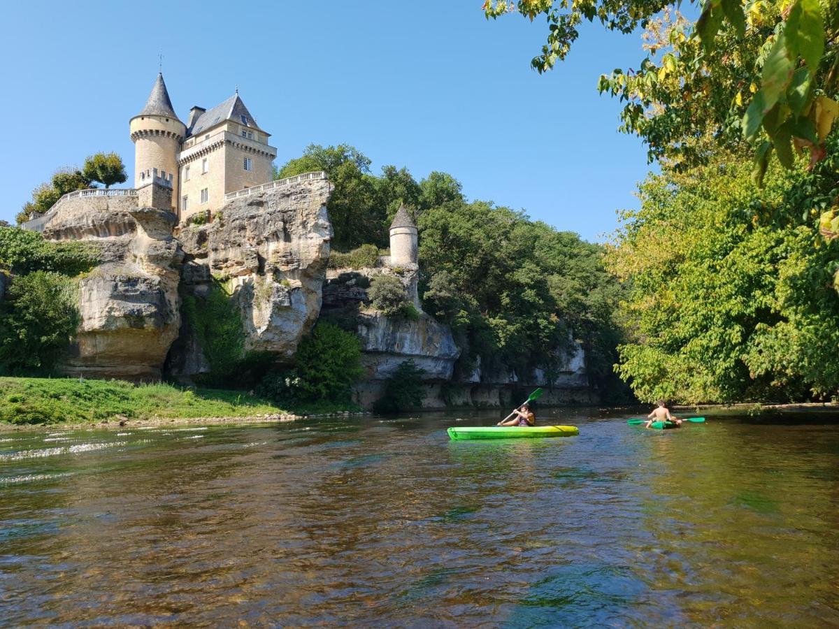 Отель Le Moulin Du Bleufond Монтиньяк Экстерьер фото